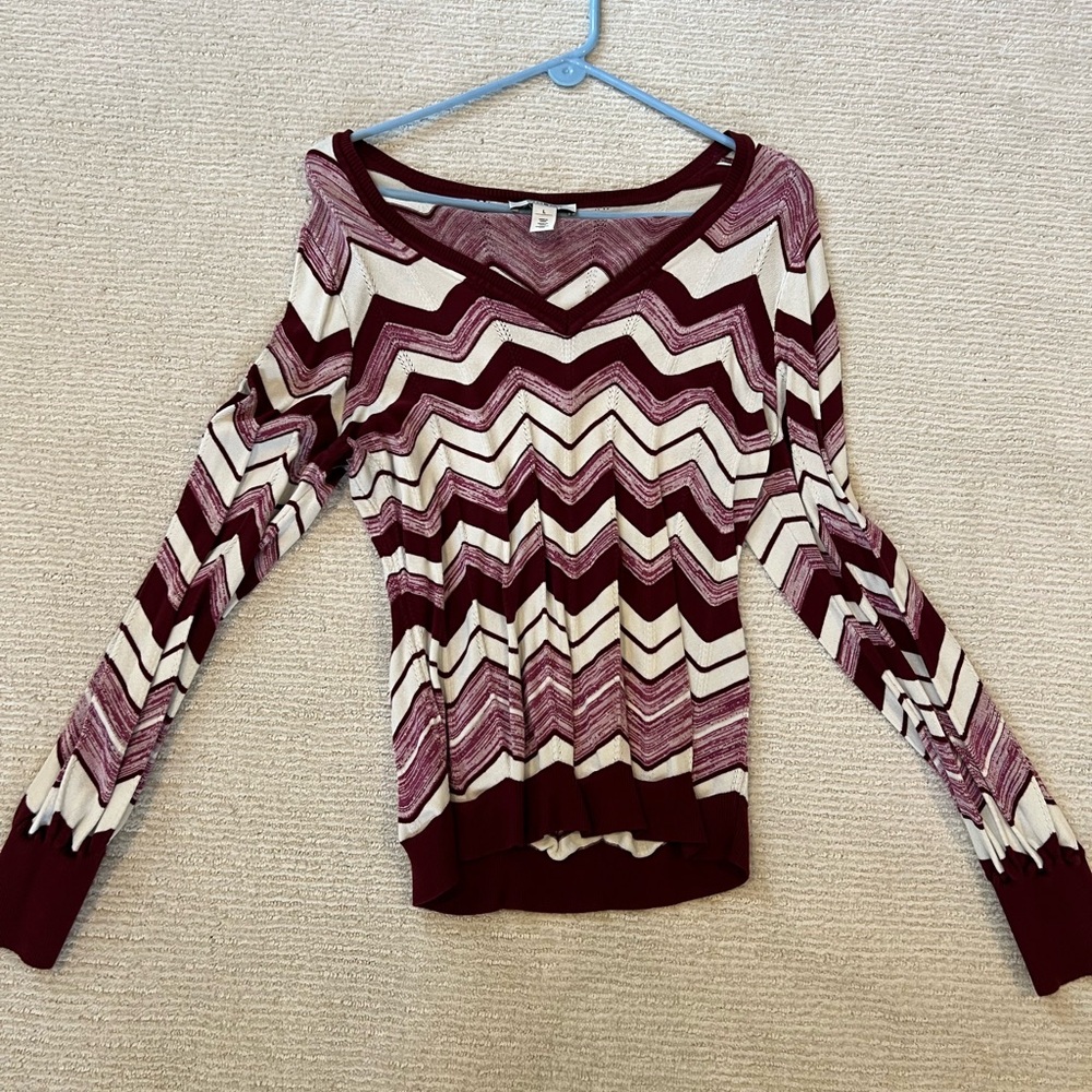 WHBM maroon and white shirt